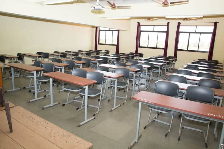 Vidya Prabodhini College of Commerce Education Computer and Management campus in Panaji, Goa, India — photo 5