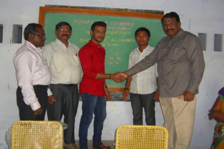 Andhra Christian College campus in Guntur, Andhra Pradesh, India — photo 4