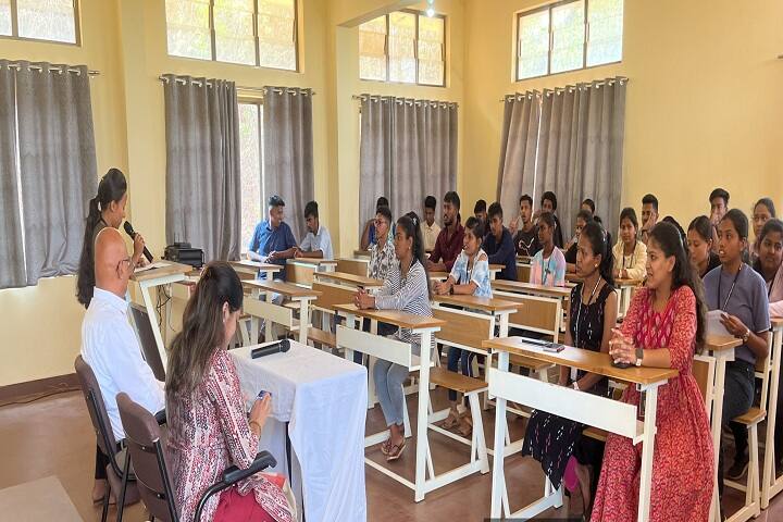 Mandre College of Commerce Economics and Management campus in Mandrem, Goa, India — photo 3
