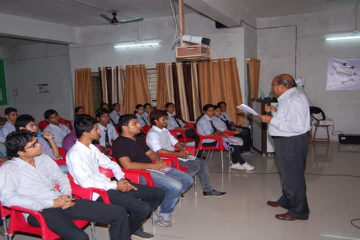 Shri USB Polytechnic College campus in Abu Road, Rajasthan, India — photo 2