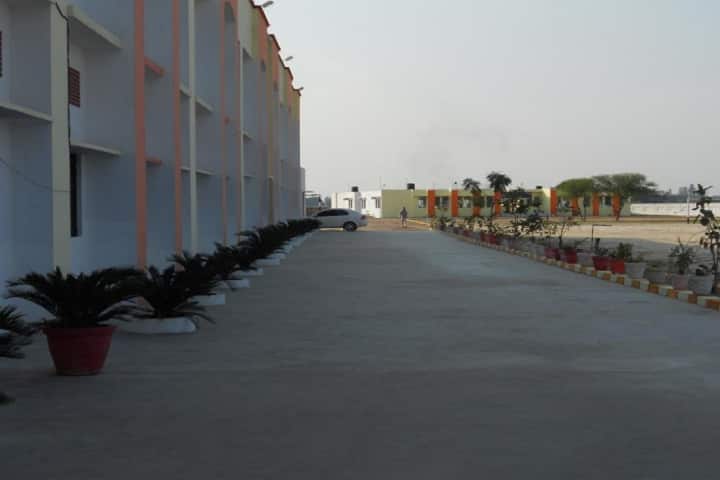 Amar Shaheed Kanchan Singh Autonomous PG College campus in Fatehpur, Uttar Pradesh, India — photo 2