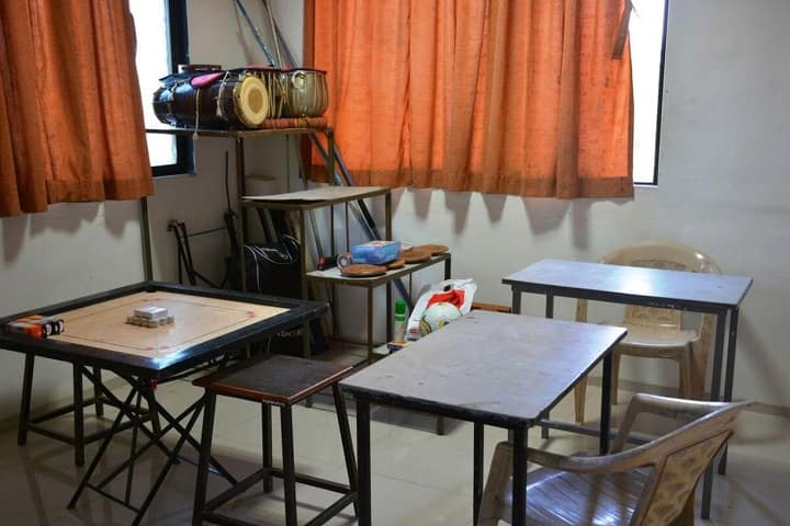 Ishwarjan Prasad Sharma Mahavidyalaya campus in Allahabad, Uttar Pradesh, India — photo 6
