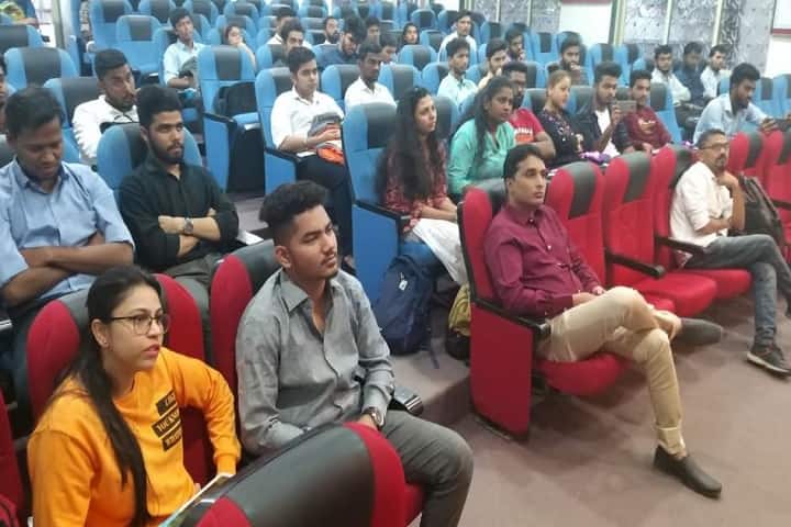 Satish Pradhan Dnyanasadhana College campus in Thane, Maharashtra, India — photo 6