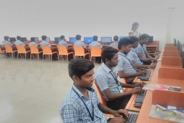 Government Polytechnic College campus in Tiruchirappalli, Tamil Nadu, India — photo 5