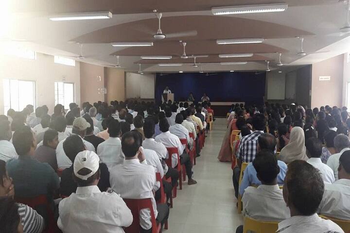 Walchand College of Arts and Science campus in Solapur, Maharashtra, India — photo 5