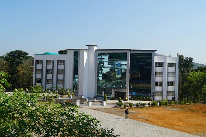 Santhigiri College campus in Thodupuzha, Kerala, India — photo 1