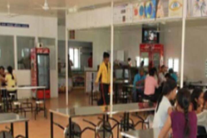 Dnyansagar Arts and Commerce College campus in Pune, Maharashtra, India — photo 2