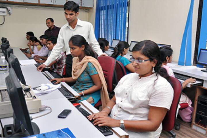 Dr DY Patil Science and Computer Science College campus in Pune, Maharashtra, India — photo 4