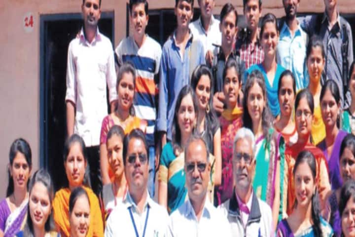 Sau Rajnitai Nanasaheb Deshmukh Arts Commerce and Science College campus in Bhadgaon, Maharashtra, India — photo 4