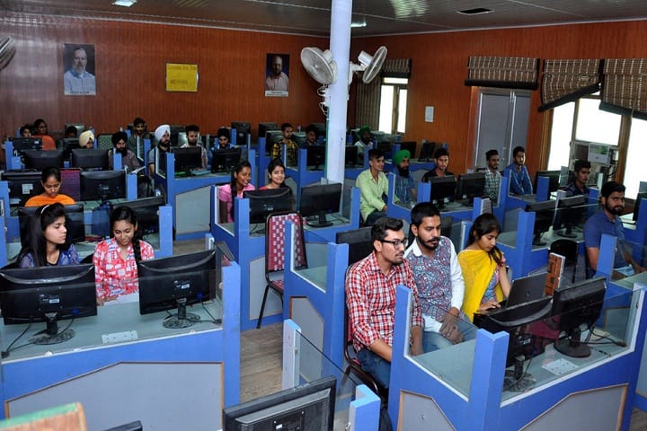SGGS Khalsa College campus in Hoshiarpur, Punjab, India — photo 2