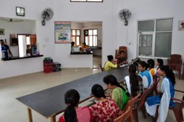 SGGS Khalsa College campus in Hoshiarpur, Punjab, India — photo 3