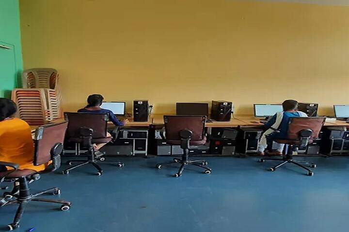 Maharshi Karve Model College For Women campus in Shrivardhan, Maharashtra, India — photo 4