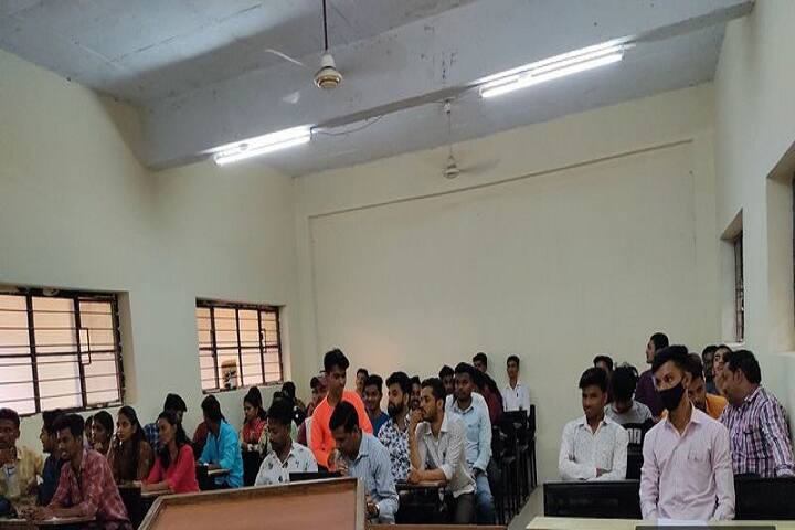 KG College of Arts and Commerce campus in Ahmednagar, Maharashtra, India — photo 5