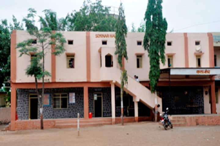 Pimpalner Education Society's Karm AM Patil Arts Commerce and Kai Annasaheb NK Patil Science Senior College campus in Dhule, Maharashtra, India — photo 3