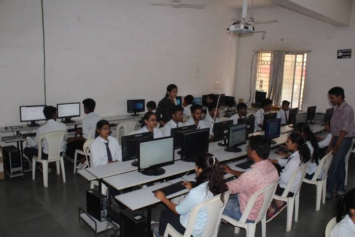 Sudha Sureshbhai Maniar College of Computer and Management campus in Nagpur, Maharashtra, India — photo 2