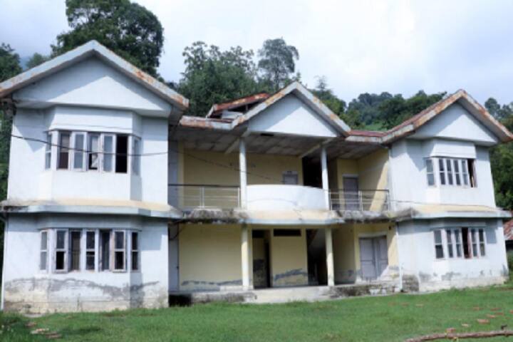 College of Ayurvedic Pharmaceutical Sciences campus in Mandi, Himachal Pradesh, India — photo 1
