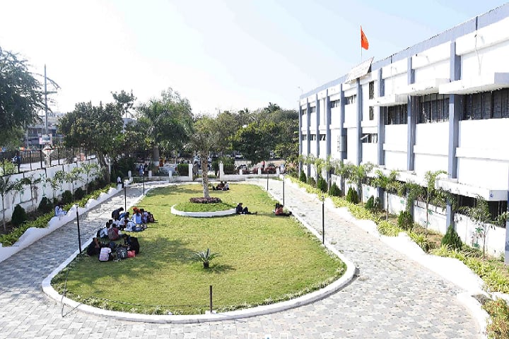 Shri Shivaji Arts and Commerce College campus in Amravati, Maharashtra, India — photo 3