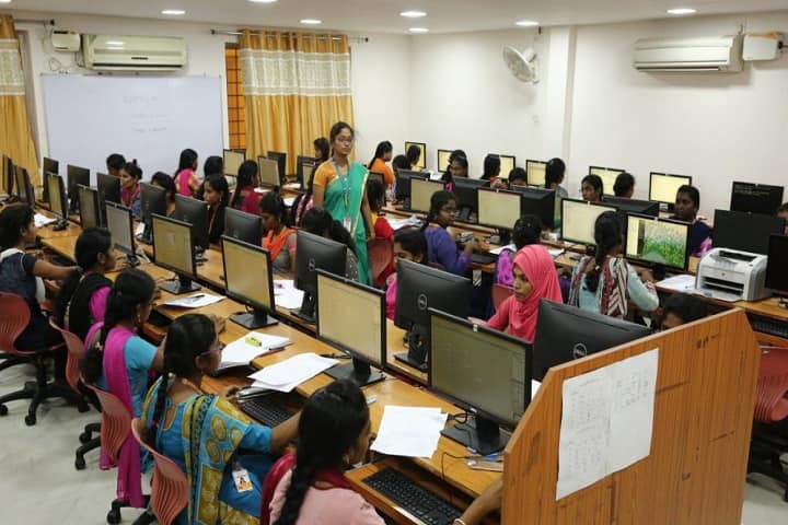 Sri Muthalamman Arts and Science College Women campus in Ramanathapuram, Tamil Nadu, India — photo 1