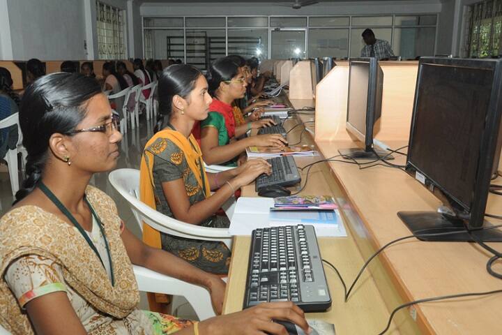 Sri Muthalamman Arts and Science College Women campus in Ramanathapuram, Tamil Nadu, India — photo 4