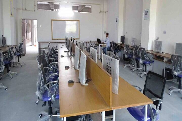 College of Agricultural Engineering and Technology campus in Jalgaon, Maharashtra, India — photo 3