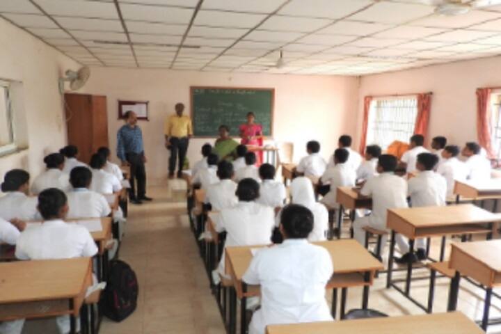 KLES Institute of Nursing Sciences campus in Hubli, Karnataka, India — photo 2