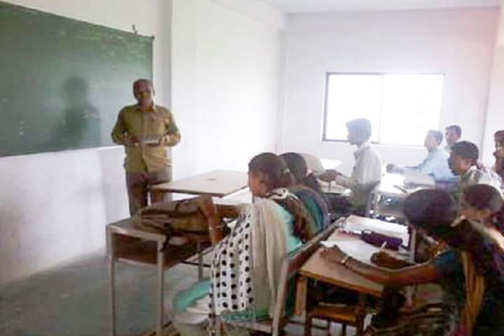 Shri Balaji Shikshan Prasarak Mandal's College of Computer Science and Information Technology campus in Ambajogai, Maharashtra, India — photo 4