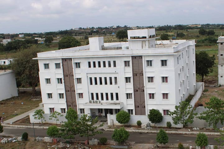 Dr Patnam Mahender Reddy Institute of Medical Sciences campus in K.V.Rangareddy, Telangana, India — photo 2