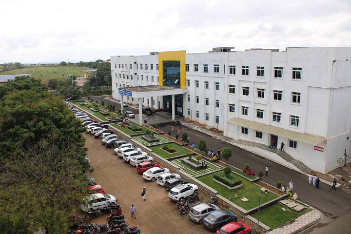 Dr Patnam Mahender Reddy Institute of Medical Sciences campus in K.V.Rangareddy, Telangana, India — photo 3