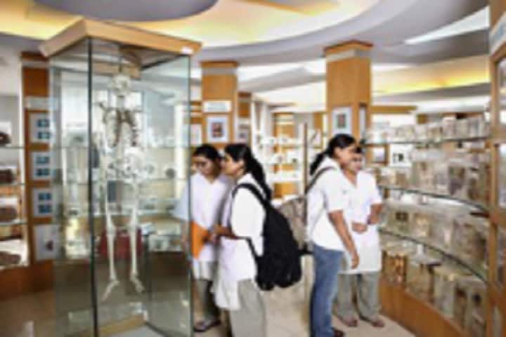Oyster College Physiotherapy campus in Aurangabad, Maharashtra, India — photo 2