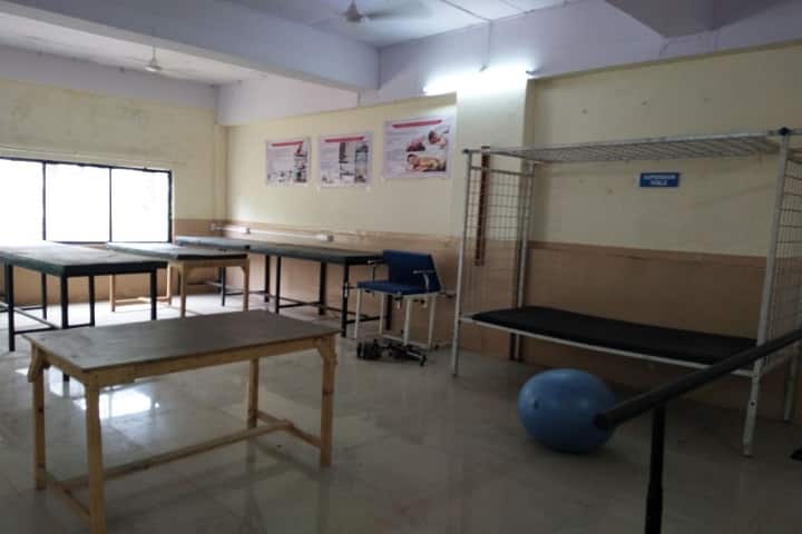 Oyster College Physiotherapy campus in Aurangabad, Maharashtra, India — photo 4
