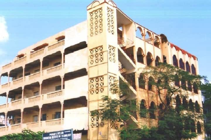 Sri Krishnaveni College of Arts and Science campus in Vijayawada, Andhra Pradesh, India — photo 1