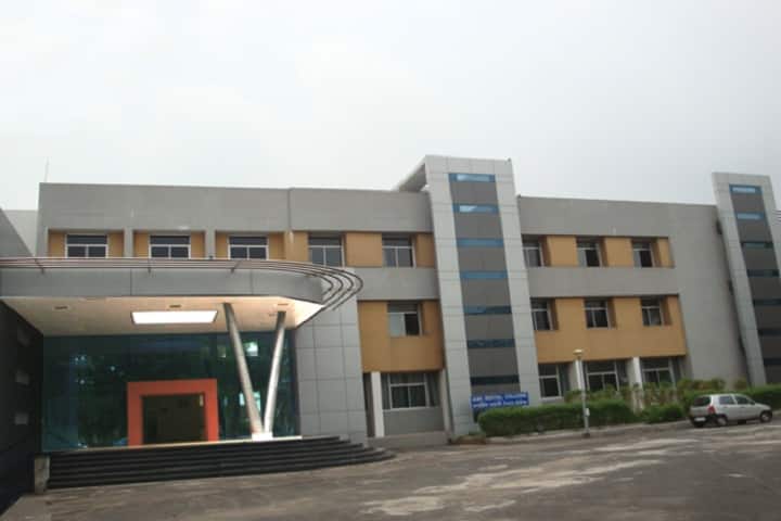 AMC Dental College campus in Ahmedabad, Gujarat, India — photo 1