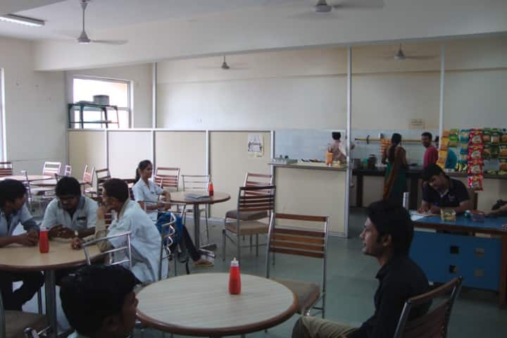 AMC Dental College campus in Ahmedabad, Gujarat, India — photo 2