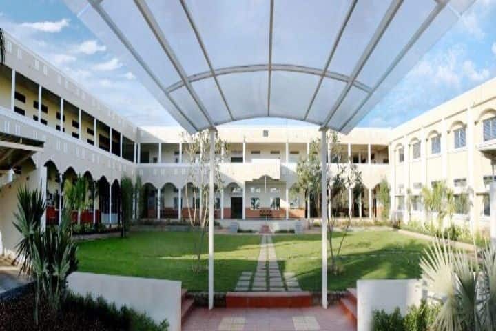 Al-Badar Rural Dental College and Hospital, Gulbarga campus in Gulbarga, Karnataka, India