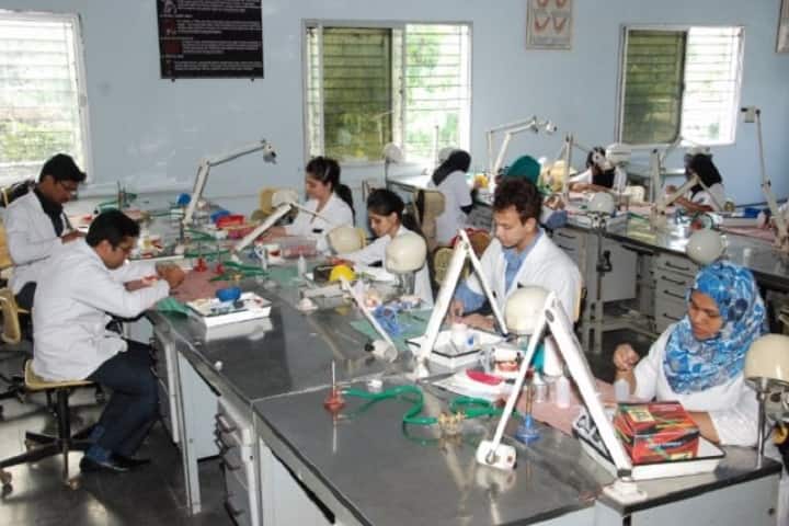 Al-Badar Rural Dental College and Hospital campus in Gulbarga, Karnataka, India — photo 2