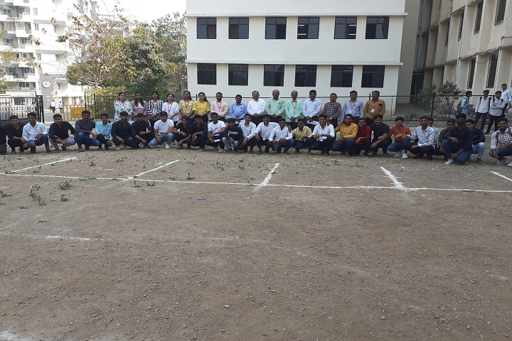 Sharadchandra Pawar Arts and Commerce College campus in Pune, Maharashtra, India — photo 1