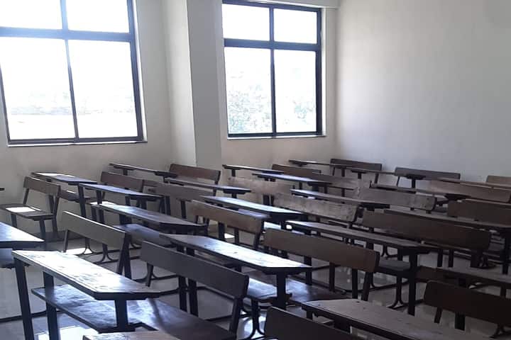 Sharadchandra Pawar Arts and Commerce College campus in Pune, Maharashtra, India — photo 3