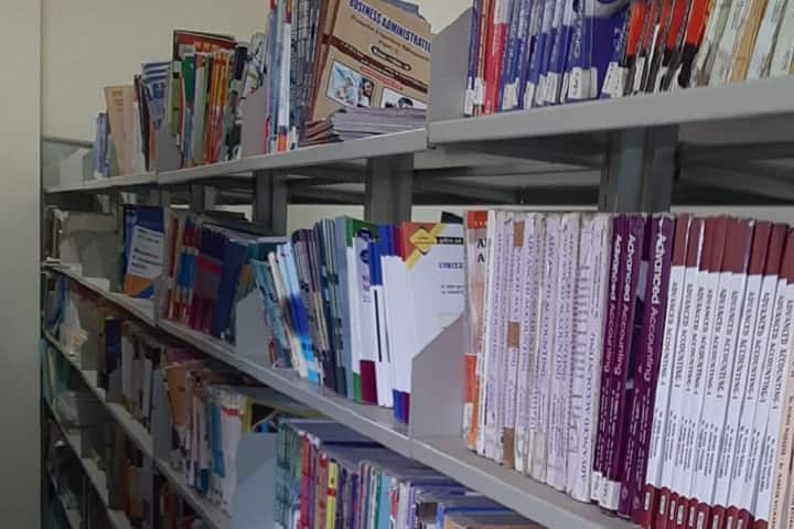 Sharadchandra Pawar Arts and Commerce College campus in Pune, Maharashtra, India — photo 5