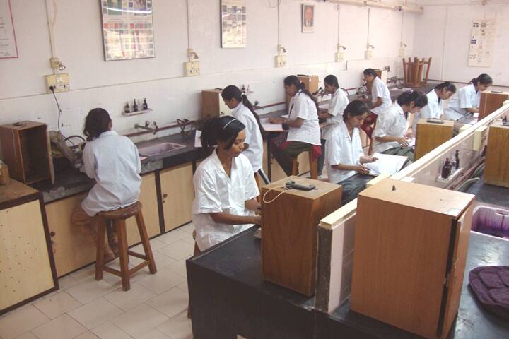Dolat Usha Institute of Applied Sciences and Dhiru Sarla Institute of Management and Commerce campus in Valsad, Gujarat, India — photo 6