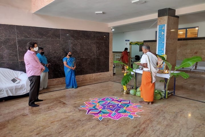 Dhanwantari College of Nursing campus in Bangalore, Karnataka, India — photo 3