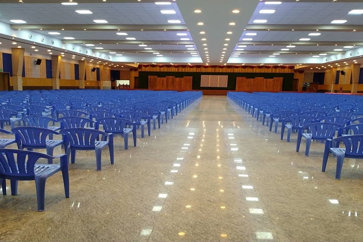 Velammal Medical College Hospital and Research Institute campus in Madurai, Tamil Nadu, India — photo 2