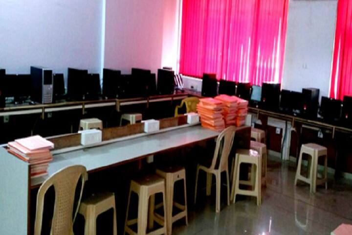 RR International JR and SR College of Commerce and Science campus in Mumbai, Maharashtra, India — photo 4