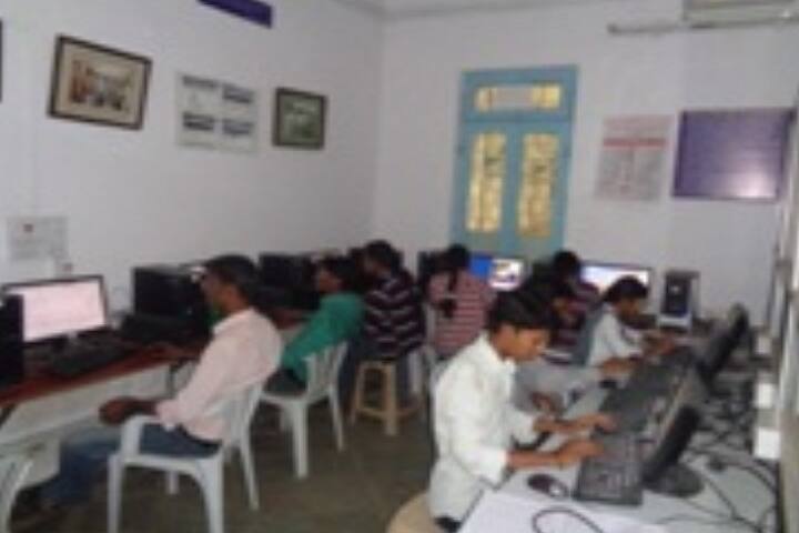 Govindram Seksaria College of Commerce campus in Nagpur, Maharashtra, India — photo 4