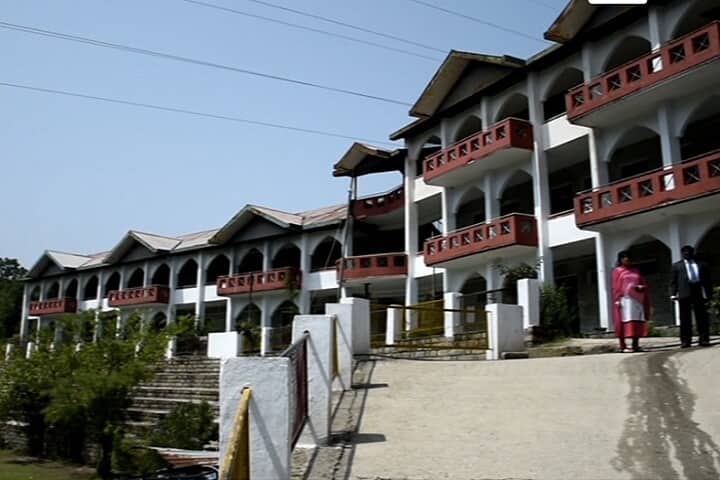 Blooms College of Education campus in Mandi, Himachal Pradesh, India — photo 2