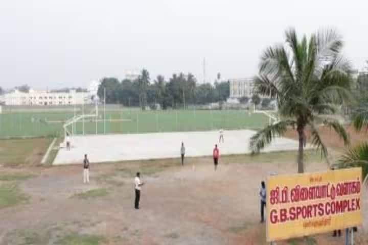 Adhiparasakthi Dental College and Hospital campus in Kancheepuram, Tamil Nadu, India — photo 3