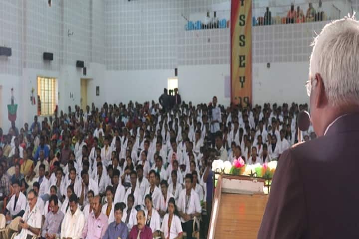 Tirunelveli Medical College campus in Tirunelveli, Tamil Nadu, India — photo 3