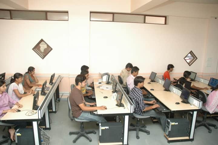 Sanghvi Institute of Engineering and Technology campus in Indore, Madhya Pradesh, India — photo 6
