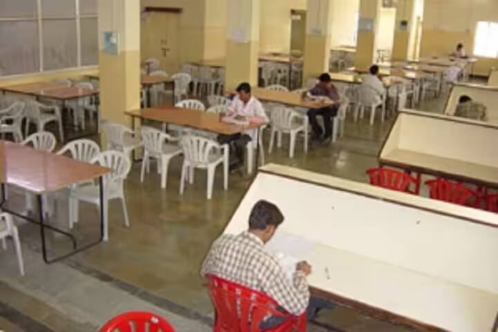 JMF's ACPM Dental College campus in Dhule, Maharashtra, India — photo 6