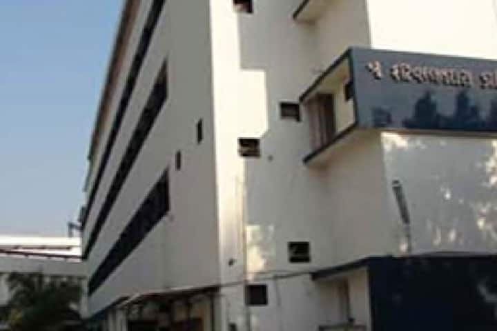 Shri HK Commerce College, Ahmedabad campus in Ahmedabad, Gujarat, India — photo 1
