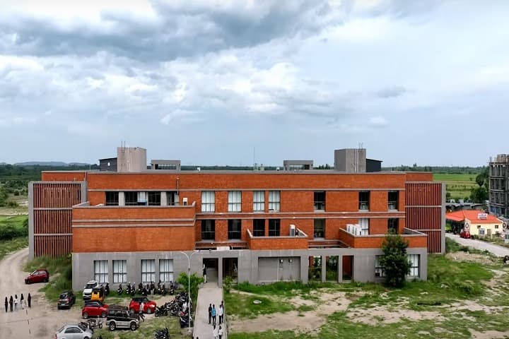 Takshashila Medical College campus in Villupuram, Tamil Nadu, India — photo 1